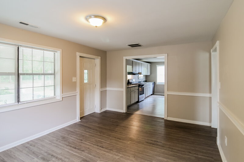 1,960/Mo, 1135 Clark Street Clarkston, GA 30021 Living Room View 2