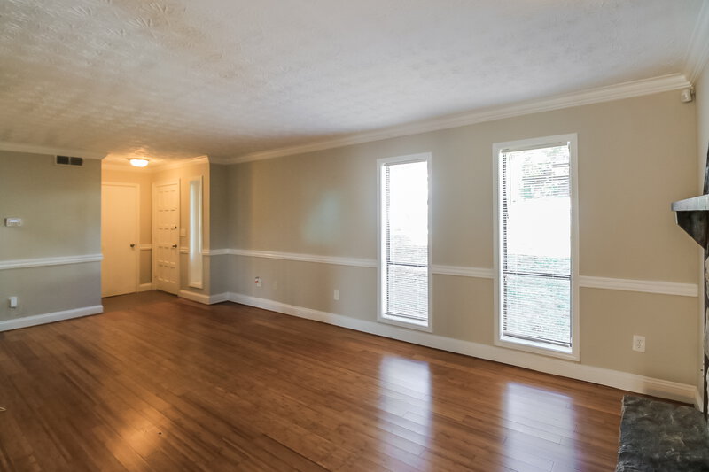 0/Mo, 1004 Ascot Court Riverdale, GA 30296 Living Room View