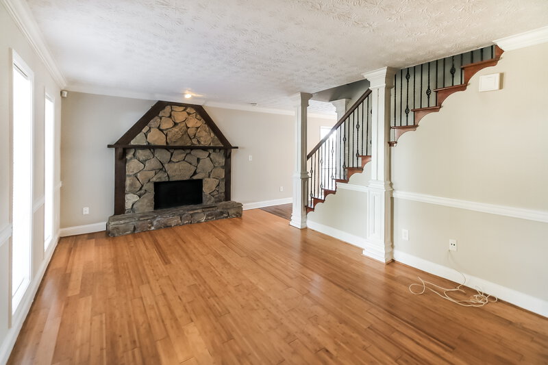 0/Mo, 1004 Ascot Court Riverdale, GA 30296 Living Room View 2