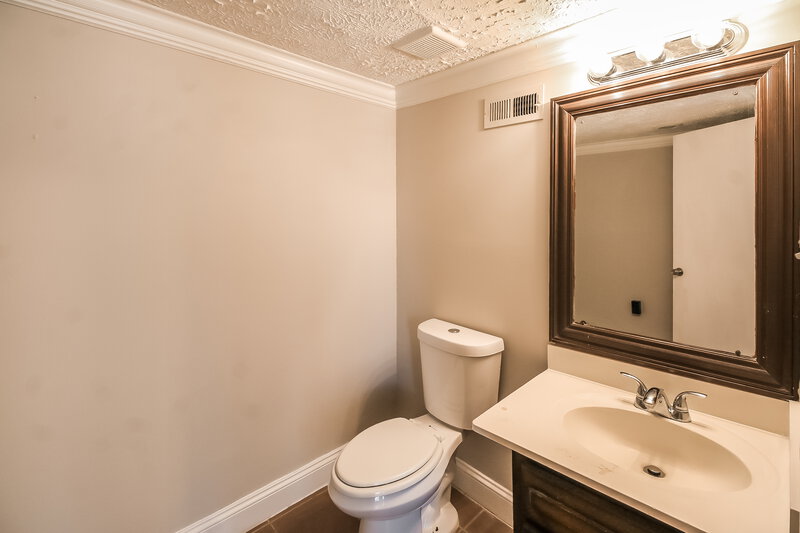 0/Mo, 1004 Ascot Court Riverdale, GA 30296 Bathroom View