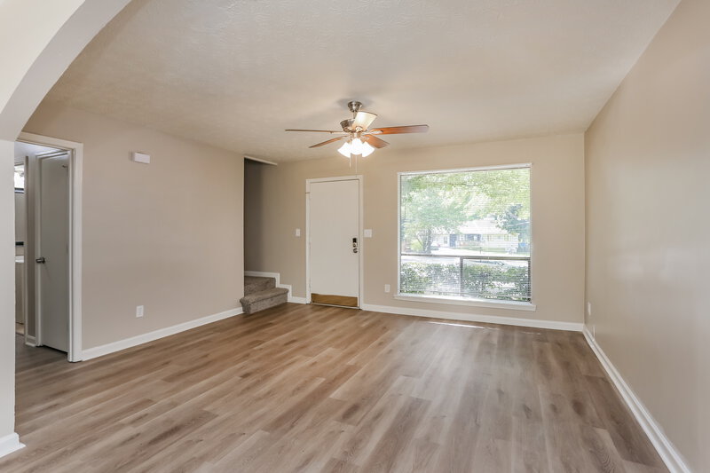 2,180/Mo, 466 Ashton Cir Lawrenceville, GA 30046 Living Room View
