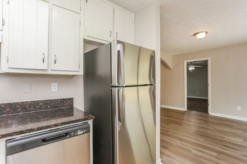 2,180/Mo, 466 Ashton Cir Lawrenceville, GA 30046 Kitchen View