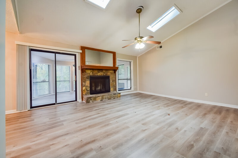 1,815/Mo, 4902 N Redan Circle Stone Mountain, GA 30088 Misc View 2