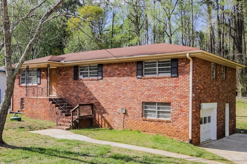 2,360/Mo, 2002 Silver Creek Dr Austell, GA 30168 Front View