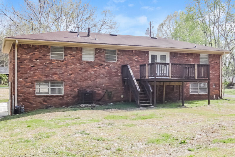 2,360/Mo, 2002 Silver Creek Dr Austell, GA 30168 Rear View