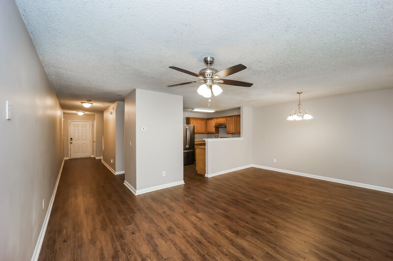1,915/Mo, 1315 Maple Valley Court Union City, GA 30291 Living Room View