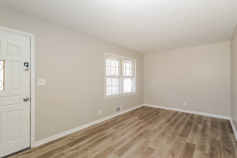 1,740/Mo, 3276 Elm St College Park, GA 30337 Misc View 3