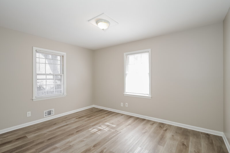 1,740/Mo, 3276 Elm St College Park, GA 30337 Misc View 9