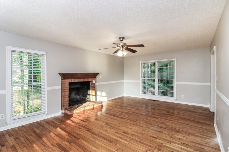 1,875/Mo, 5065 Brown Road Powder Springs, GA 30127 Living Room View
