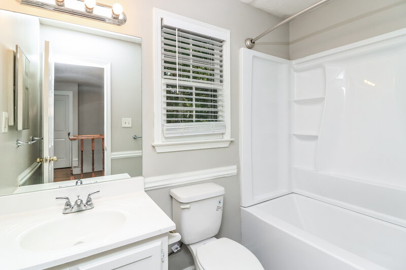 1,875/Mo, 5065 Brown Road Powder Springs, GA 30127 Bathroom View 2
