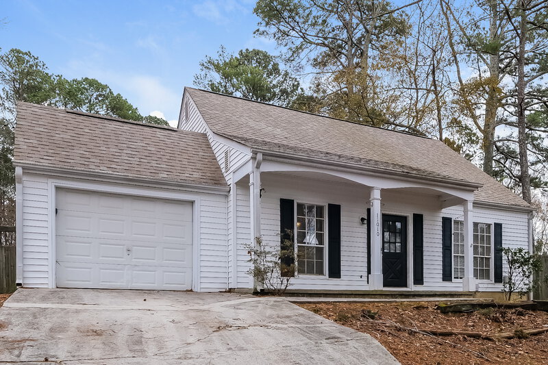 1,605/Mo, 11010 Highridge Court Hampton, GA 30228 Front View