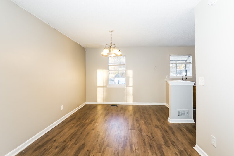 2,005/Mo, 3467 Meadowlane Place SW Atlanta, GA 30331 Dining Room View 2
