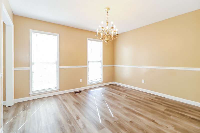 0/Mo, 725 Meadowsong Circle Lawrenceville, GA 30043 Dining Room View