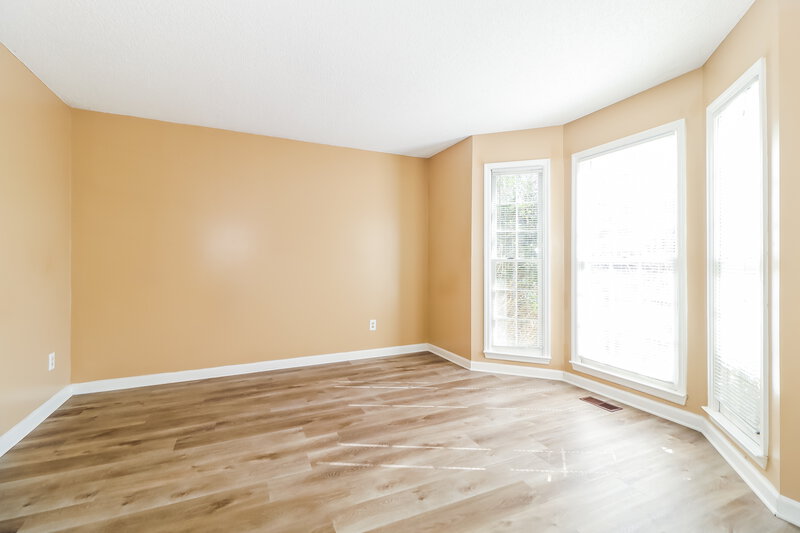 0/Mo, 725 Meadowsong Circle Lawrenceville, GA 30043 Family Room View 2