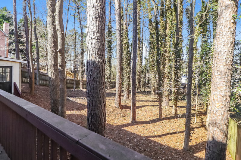 0/Mo, 725 Meadowsong Circle Lawrenceville, GA 30043 Rear View