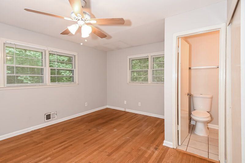 1,645/Mo, 4630 CRESANT LN Douglasville, GA 30135 Main Bedroom View