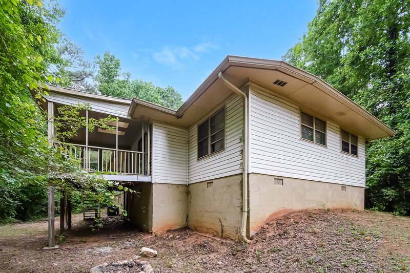 1,645/Mo, 4630 CRESANT LN Douglasville, GA 30135 Rear View