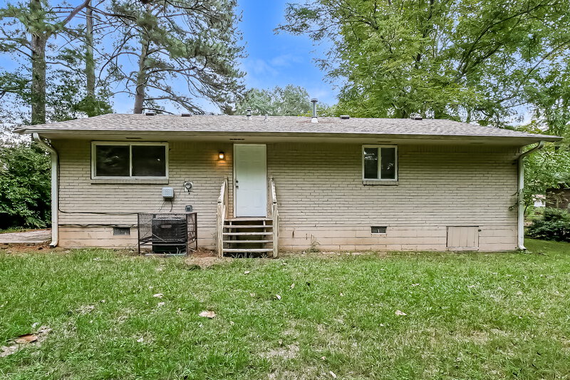 1,575/Mo, 8139 Attleboro Drive Jonesboro, GA 30238 Rear View