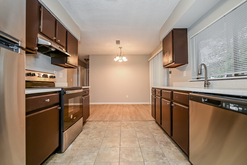 1,880/Mo, 3051 Brook Hollow Drive Rex, GA 30273 Kitchen View 2