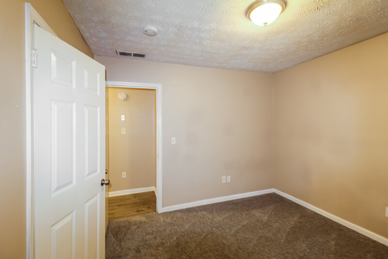 1,785/Mo, 3276 Deshong Drive Stone Mountain, GA 30087 Bedroom View 3