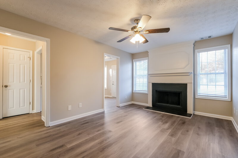 2,090/Mo, 2485 Oakland Spring Drive Snellville, GA 30039 Family Room View 2