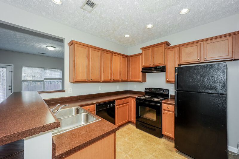 2,340/Mo, 2344 Bigwood Trail Atlanta, GA 30349 Kitchen View 2