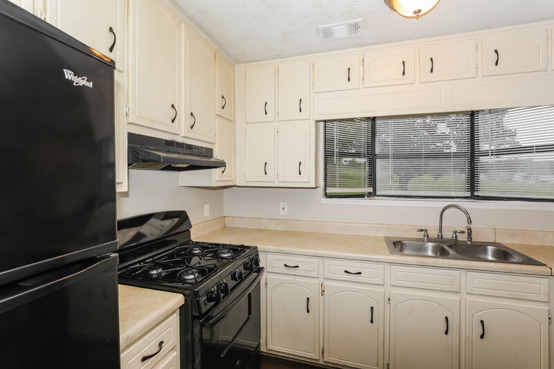 1,625/Mo, 8194 Canyon Forge Drive Riverdale, GA 30274 Misc View 3