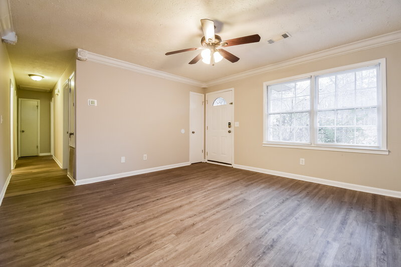 1,740/Mo, 53 Gum Springs Road Dallas, GA 30132 Living Room View