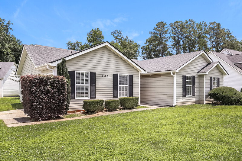1,860/Mo, 725 Cherry Branch Cir Fairburn, GA 30213 Front View