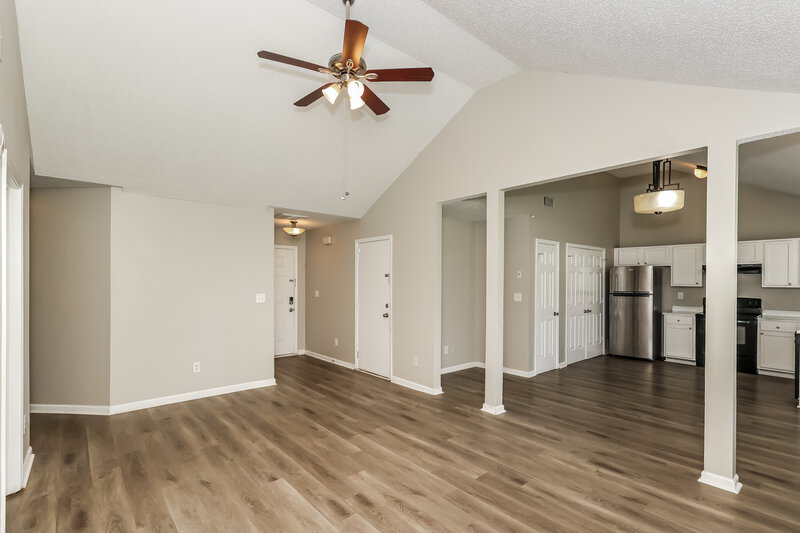 1,860/Mo, 725 Cherry Branch Cir Fairburn, GA 30213 Living Room View