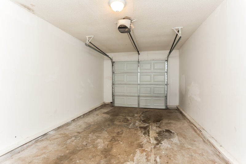 1,545/Mo, 7960 Creekstone Way Riverdale, GA 30274 Garage View