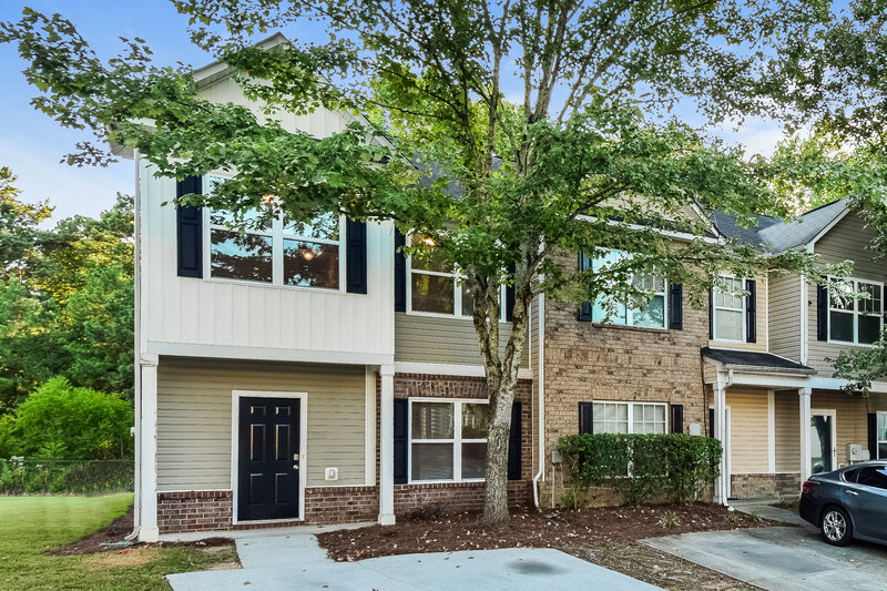 1,600/Mo, 1730 Broad River Rd College Park, GA 30349 Front View