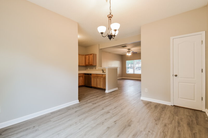 1,600/Mo, 1730 Broad River Rd College Park, GA 30349 Dining Room View