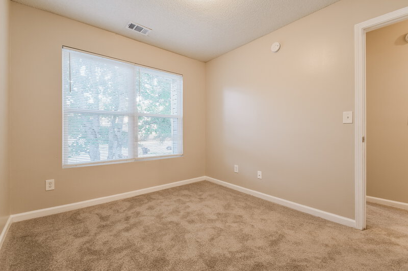 1,600/Mo, 1730 Broad River Rd College Park, GA 30349 Bedroom View 2