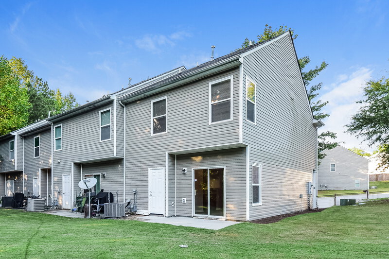 1,600/Mo, 1730 Broad River Rd College Park, GA 30349 Rear View