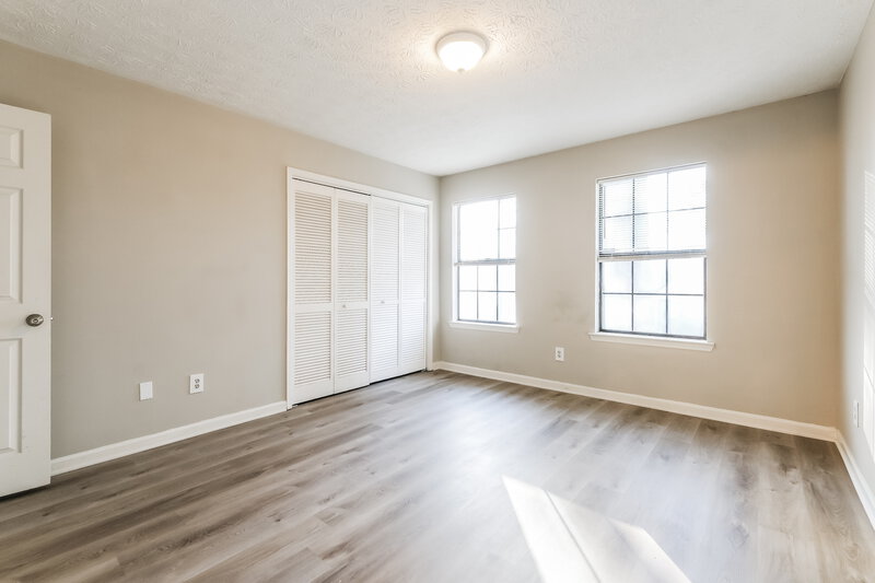 1,450/Mo, 5424 Park Pl Atlanta, GA 30349 Bedroom View 2