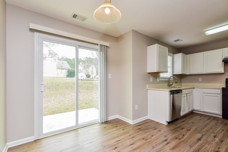 0/Mo, 6887 Mahonia Pl Lithonia, GA 30038 Breakfast Nook View