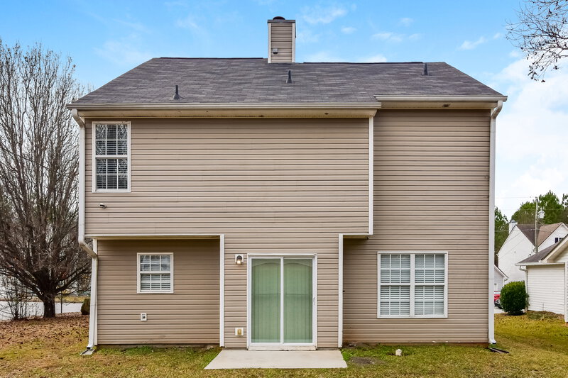 0/Mo, 6887 Mahonia Pl Lithonia, GA 30038 Rear View