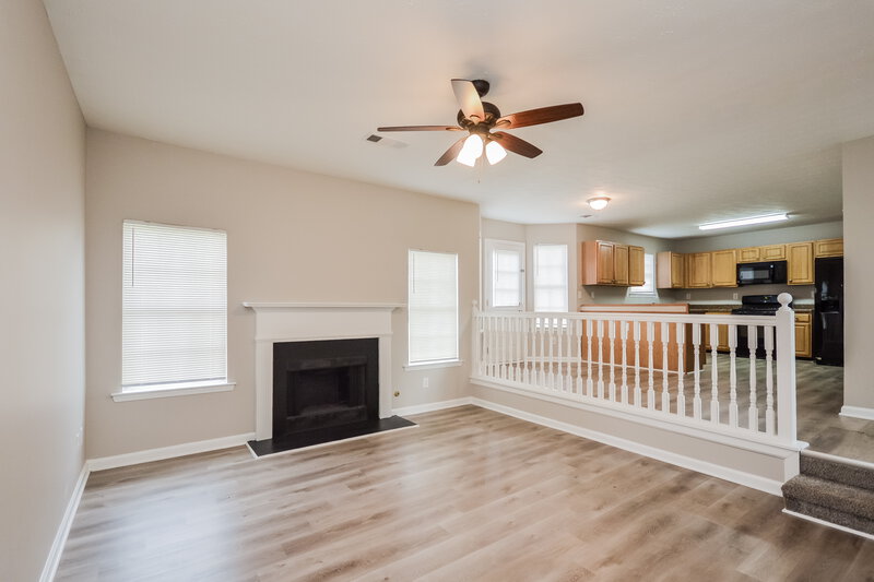 2,140/Mo, 95 Hazelhurst Dr Covington, GA 30016 Family Room View