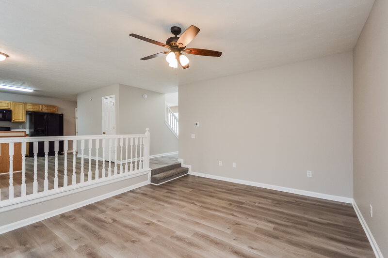 2,140/Mo, 95 Hazelhurst Dr Covington, GA 30016 Family Room View 2