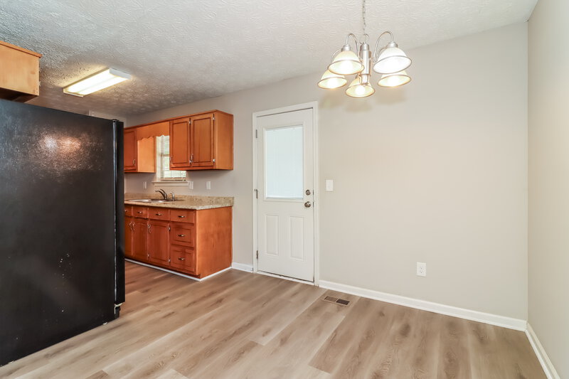 1,355/Mo, 71 Brooke Dr Dallas, GA 30157 Dining Room View