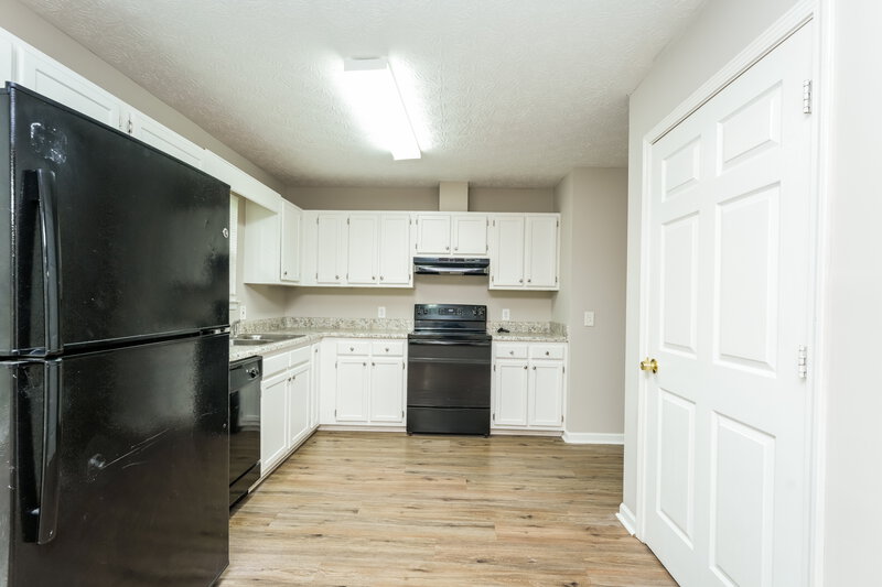 1,845/Mo, 3123 Chapperal Dr Gainesville, GA 30506 Kitchen View