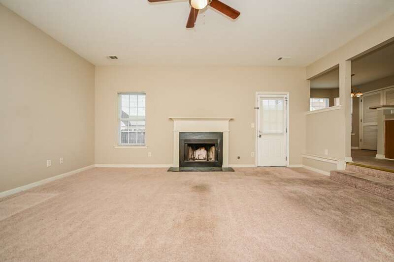 1,965/Mo, 140 Hazelhurst Dr Covington, GA 30016 Living Room View