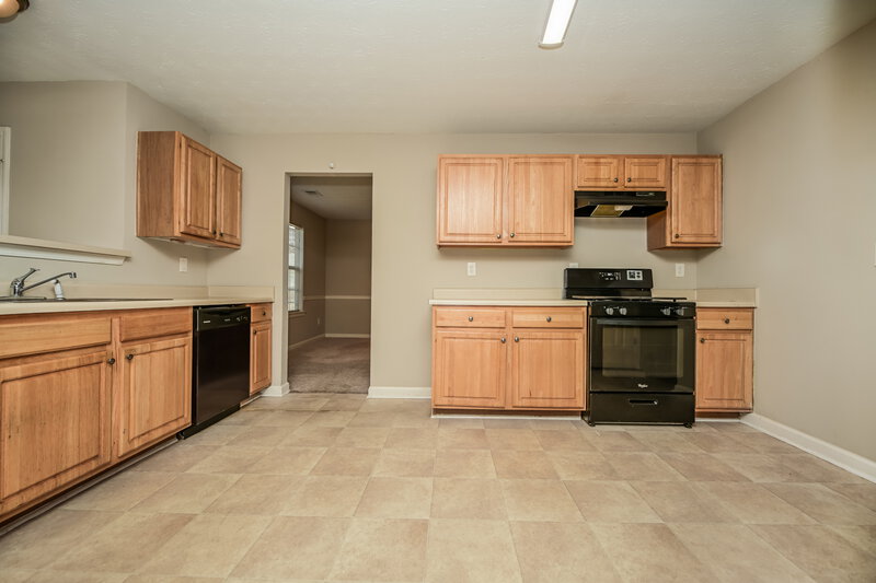 1,965/Mo, 140 Hazelhurst Dr Covington, GA 30016 Kitchen View
