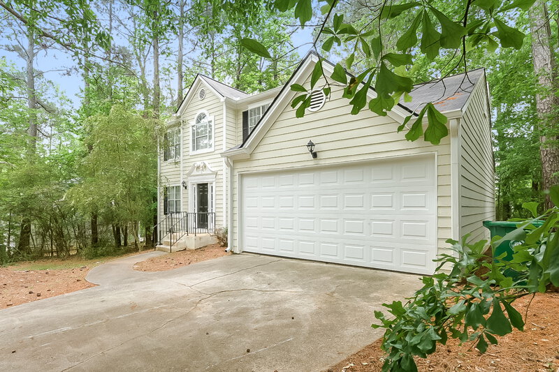 0/Mo, 2565 CLOUD LN Decatur, GA 30034 Front View 2