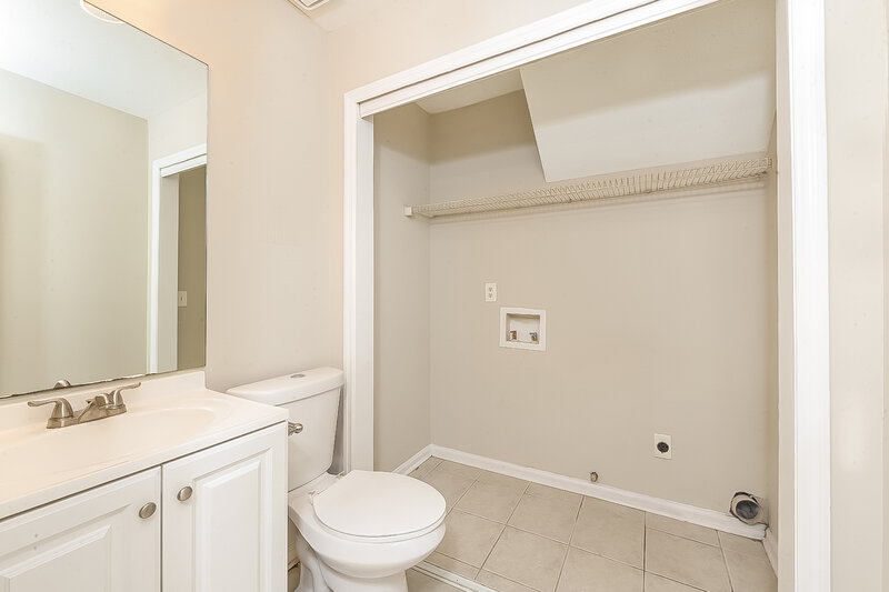 0/Mo, 2565 CLOUD LN Decatur, GA 30034 Bathroom View