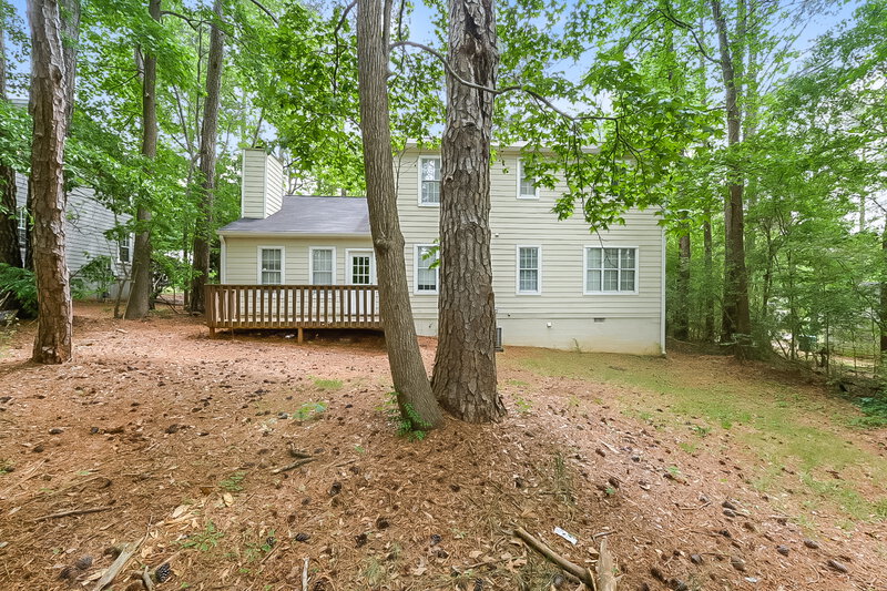 0/Mo, 2565 CLOUD LN Decatur, GA 30034 Rear View