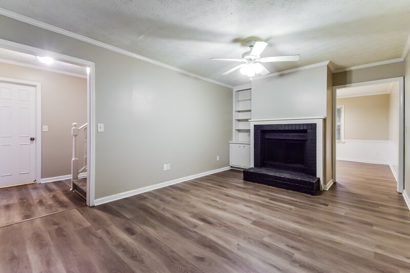 1,615/Mo, 988 Park Gate Pl Stone Mountain, GA 30083 Living Room View 2