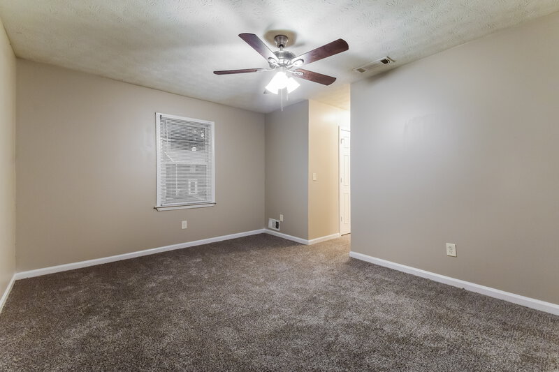 1,615/Mo, 988 Park Gate Pl Stone Mountain, GA 30083 Main Bedroom View