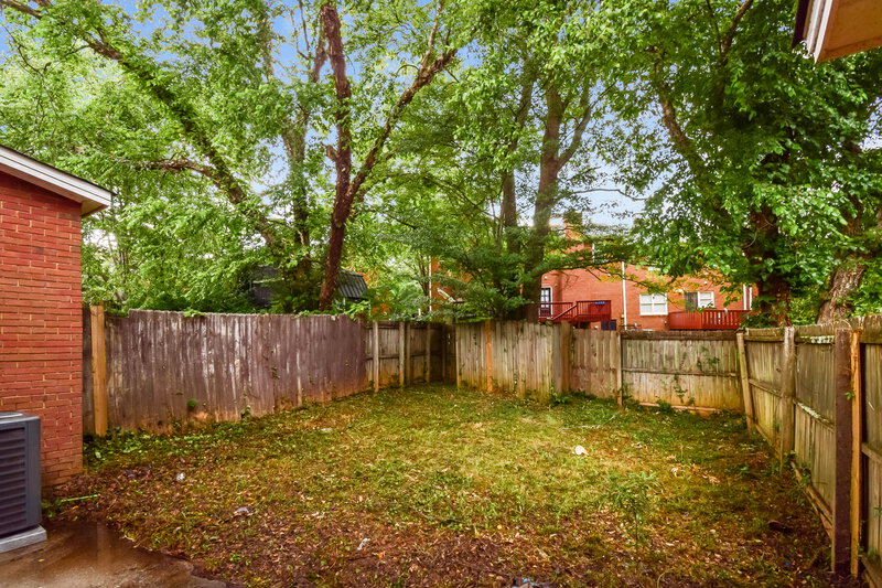 1,615/Mo, 988 Park Gate Pl Stone Mountain, GA 30083 Backyard View